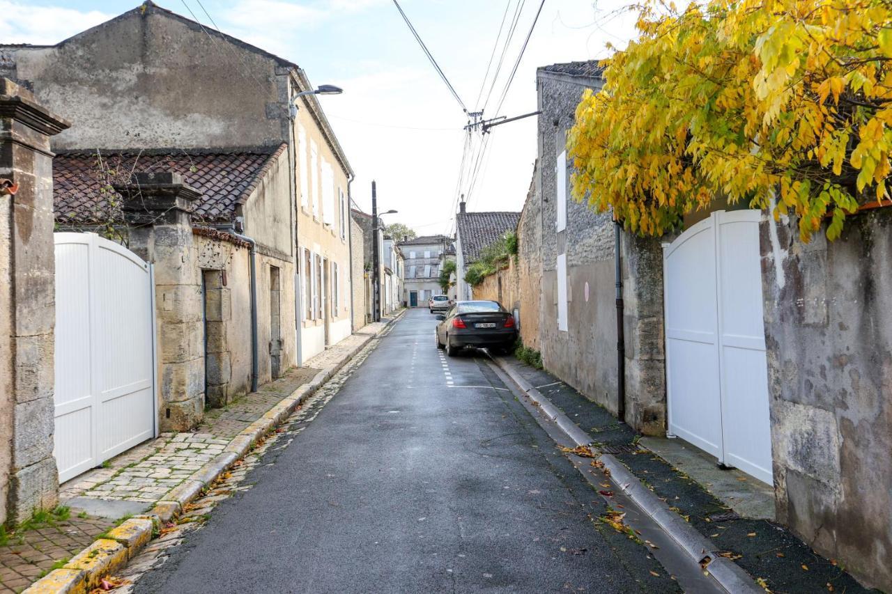 Le Mimosa #Netflix #Centre-Ville Cognac Extérieur photo